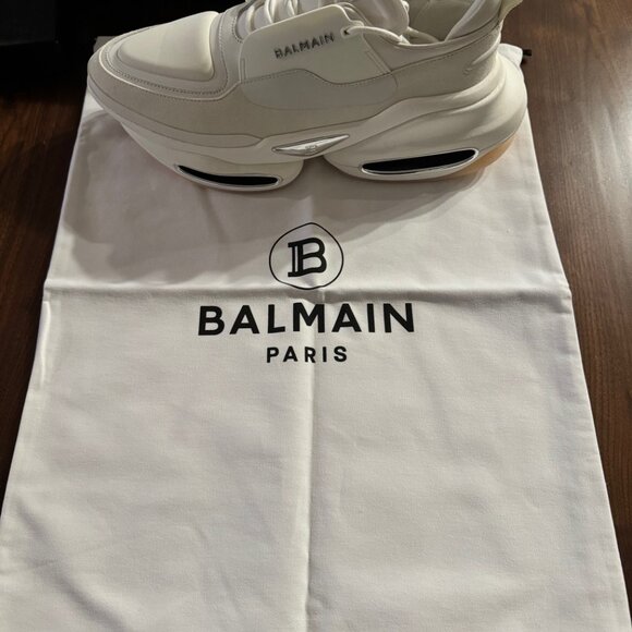 Balmain men's luxury white suede sneaker US 11 - EU 44 Brand new in box - Picture 9 of 9